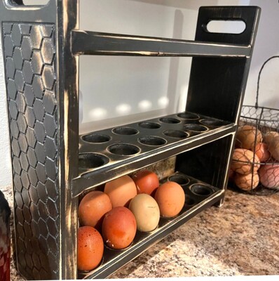 Fresh Egg Storage Shelf, Farmhouse Egg Rack, Black Kitchen Counter Egg  Storage, Wood Egg Holder, Chicken Wire Carved Sides